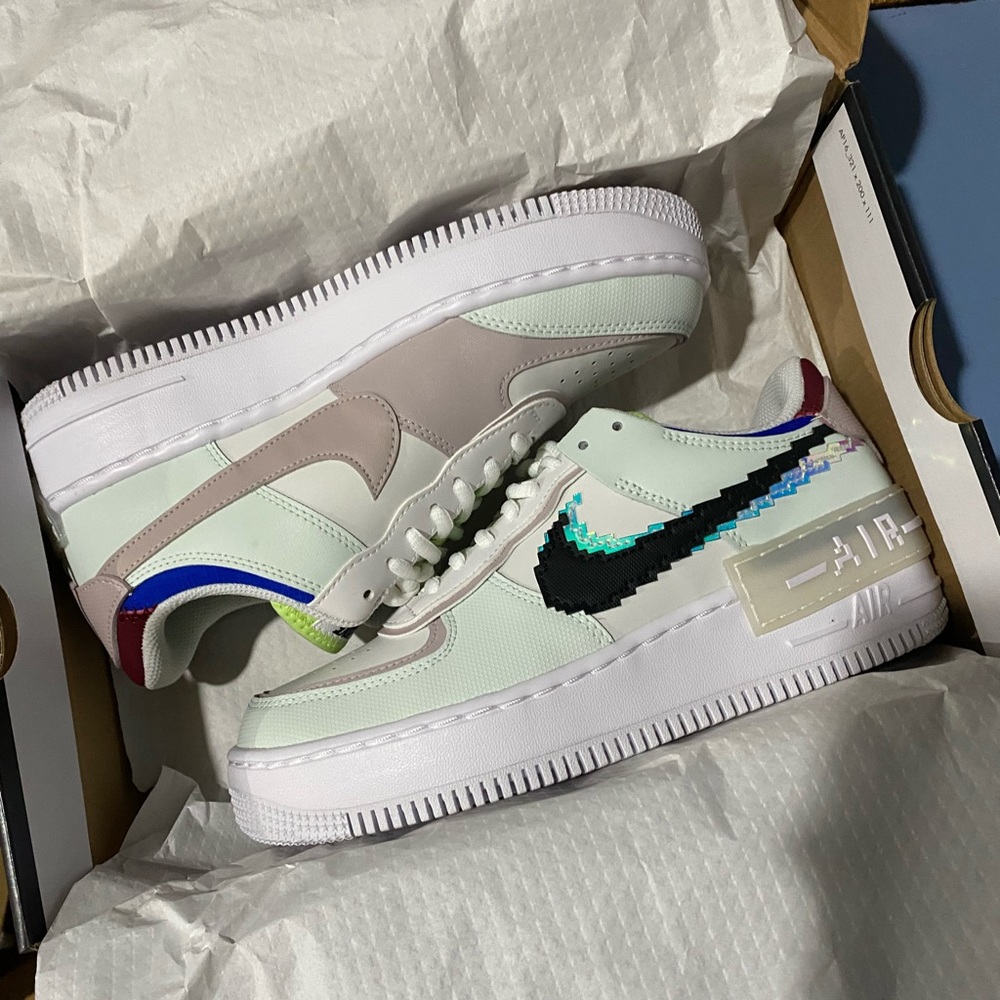 Nike Air Force 1 SE Pixel Shadow